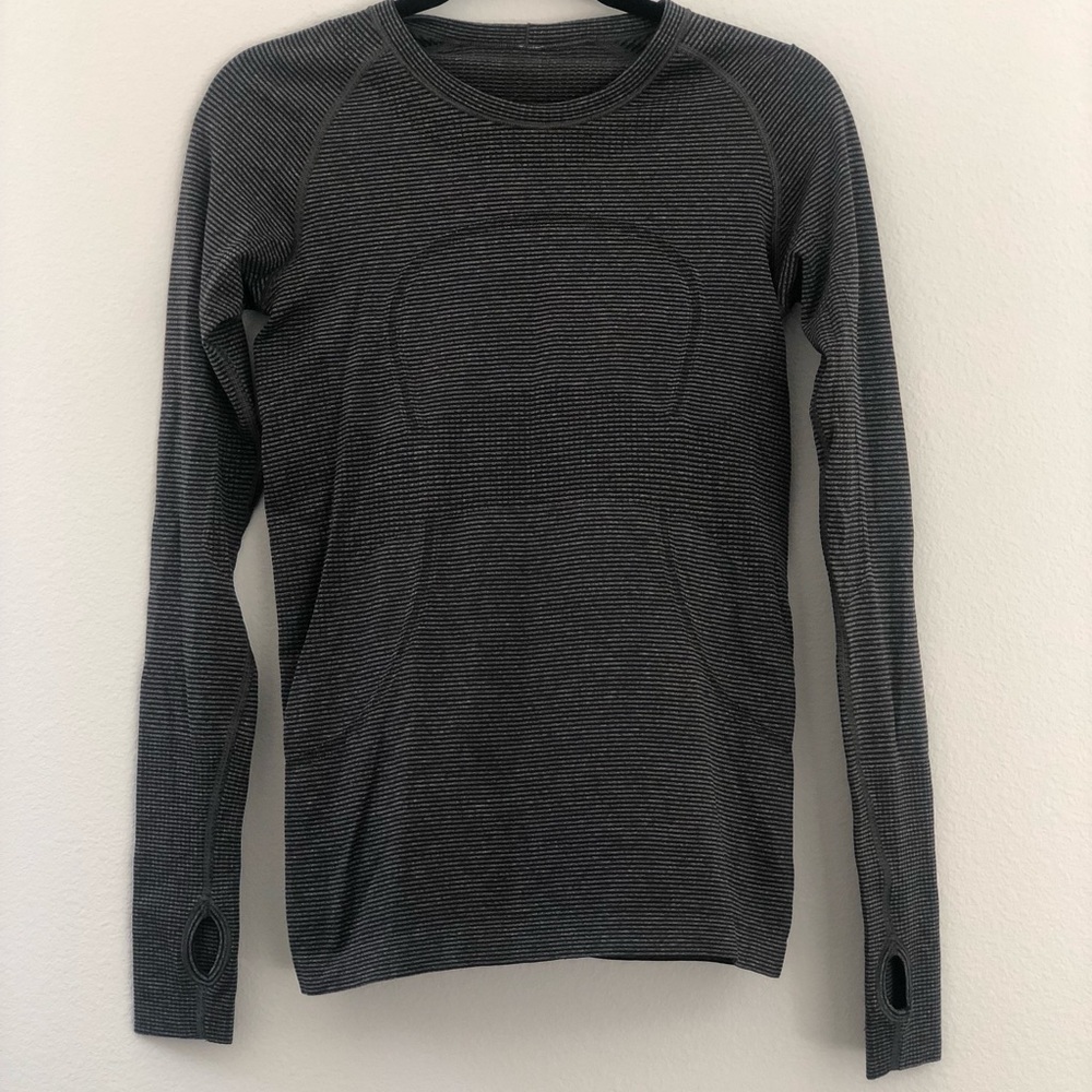 Lululemon Swiftly Tech Long Sleeve Size 8